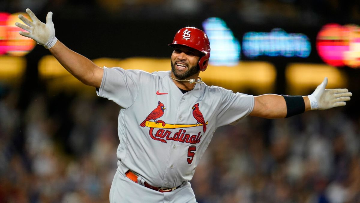 Albert Pujols becomes the 4th player in MLB history to hit 700 career home  runs - CNN
