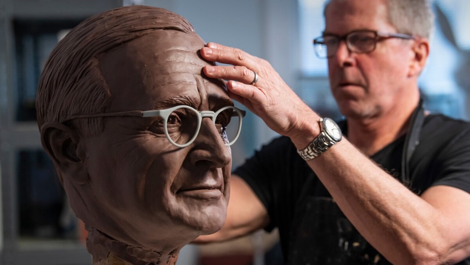 President Harry S. Truman Returns To Washington, D.C., As A Bronze Statue  Ready To Shake Your Hand | KCUR 89.3 - NPR in Kansas City