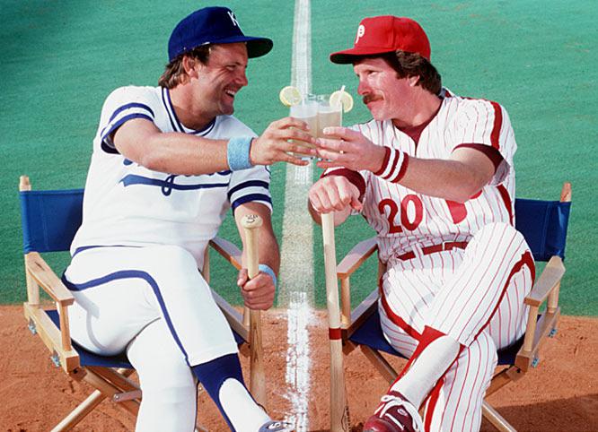 Mike Schmidt and George Brett having a drink at third base : r/baseball