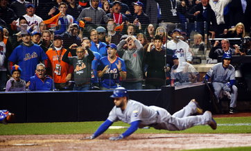 http://graphics8.nytimes.com/images/2015/12/02/sports/baseball/metsfans-callout-pic/metsfans-callout-pic-tmagSF.jpg