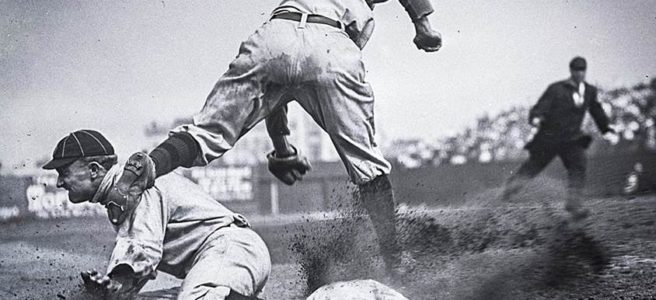 https://upload.wikimedia.org/wikipedia/commons/6/63/Cobb_slide_into_third.jpg