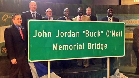 Kansas City bridge renamed to honor O'Neil
