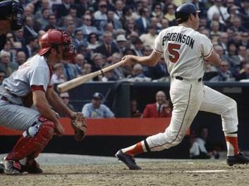 Brooks Robinson & Johnny Bench - 8" x 10" Photo - 1970 World Series