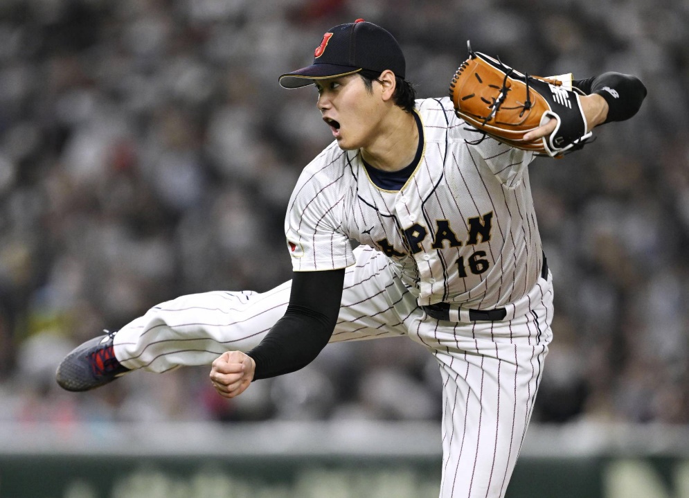 Shohei Ohtani delivers in two-way role to help Japan defeat China in WBC  opener | The Japan Times