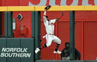 Photos: Michael Harris II makes game-saving catch to lift Braves