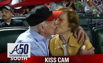 Jimmy Carter gets shown on the kiss cam - YouTube