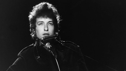 Young Bob Dylan: The Early Years Of the Songwriter of the Century | Woman's World